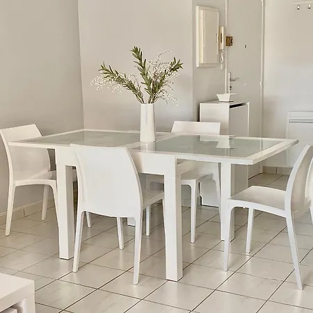 Apartment Lou Paradou Classe 3 Etoiles A 3mn A Pieds Parking Bylaconciergerie13